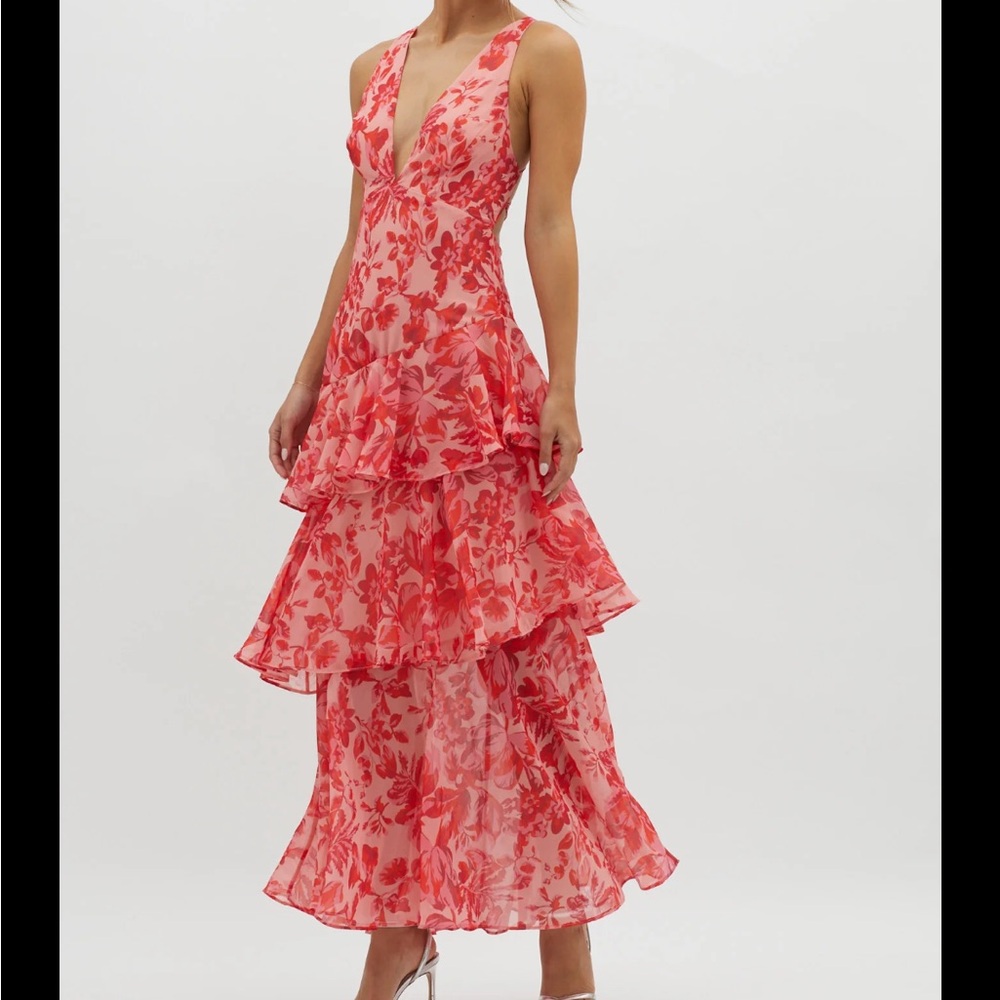 Beautiful wedding guest dress!
